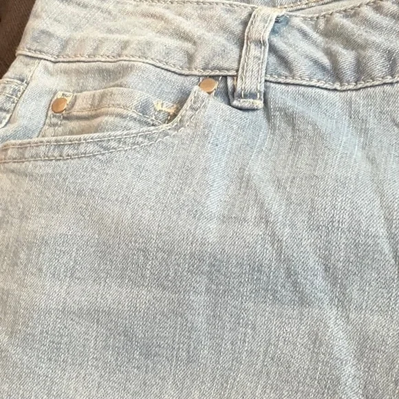 d. jeans Straight Leg Light Blue Jeans - Picture 6 of 7